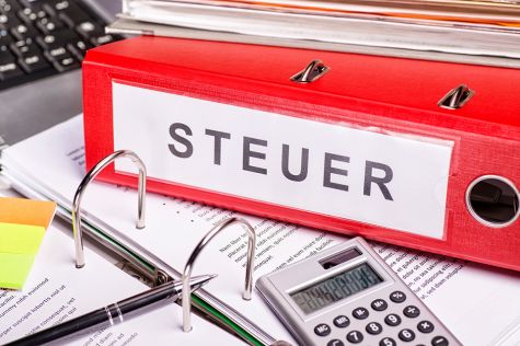 Foto: Ordner mit Titel STEUER