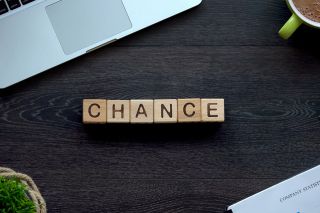 Foto: Holzklötze mit Aufschrift Chance